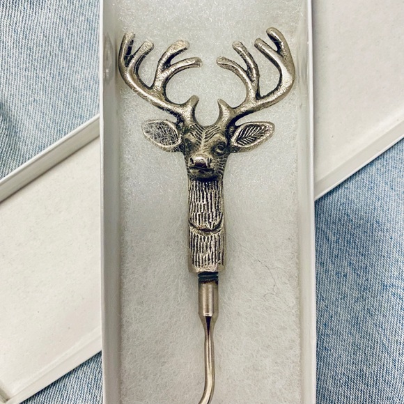 NWT Decorative Elk Head Wine Bottle Opener